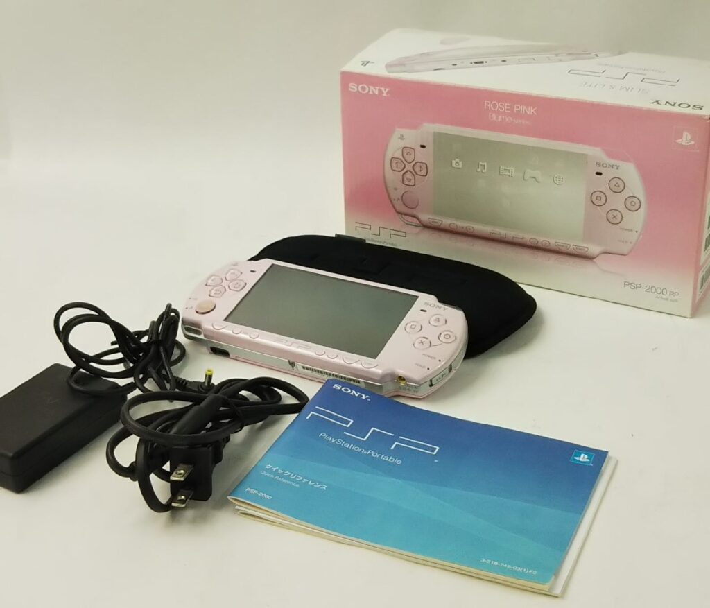 初期化済み 通電OK!! PSP プレイステーションポータブル PSP2000