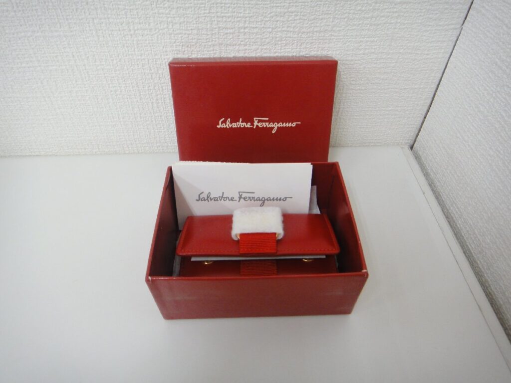 Salvatore Ferragamo フェラガモ キーケース 6連 22 3056