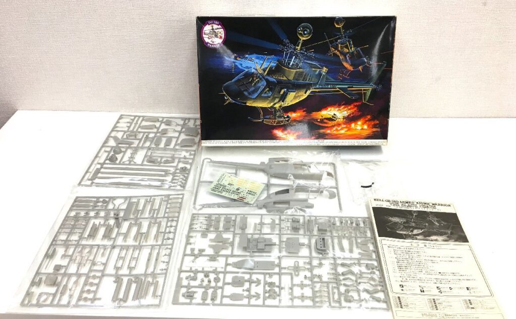 ACADEMY アカデミー 1/35 OH-58D カイオワ ブラックデス プラモデル