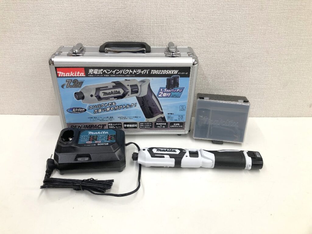 makita マキタ 充電式ペンインパクトドライバ TD022D 充電器 DC07SB バッテリ BL0715 取扱説明書 ケース付き