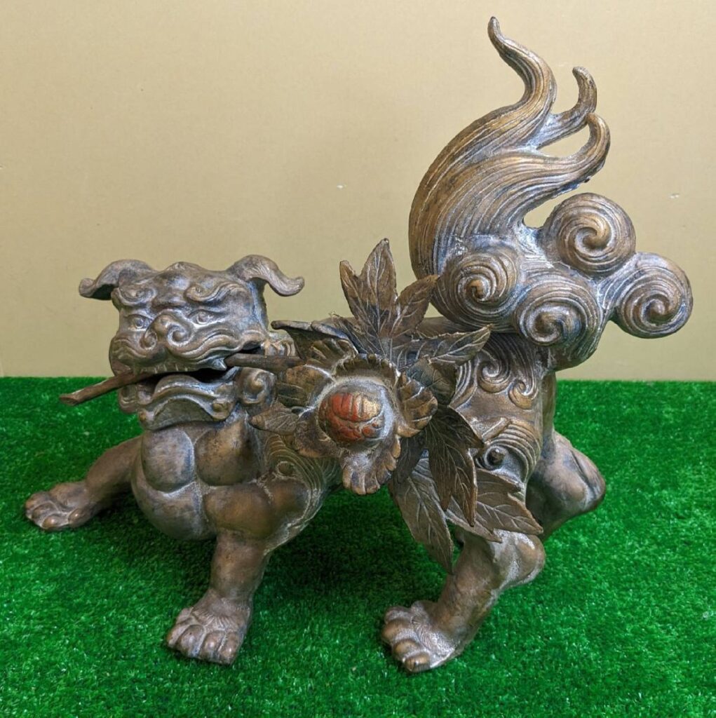 唐獅子 牡丹 置物 金属製