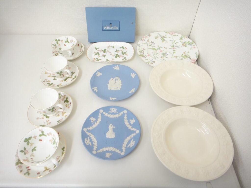 WEDGWOOD ウェッジウッド プレート カップ＆ソーサー まとめて