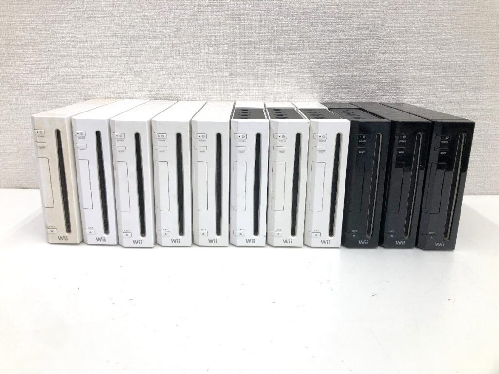 Nintendo ニンテンドー Wii 本体 まとめ 11点 RVL-001 ホワイト ブラック ゲーム機器