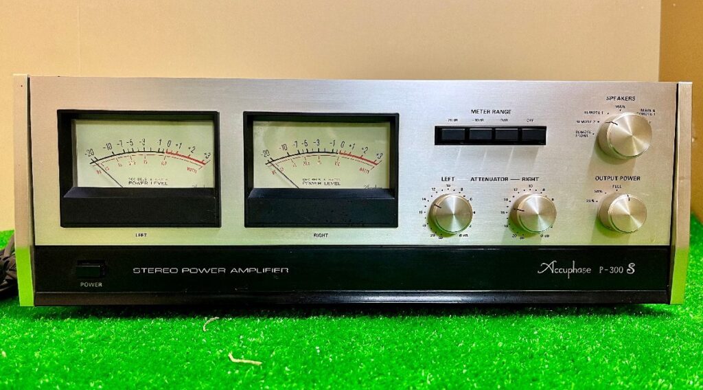 Accuphase パワーアンプ P-300S オーディオ機器 通電確認済