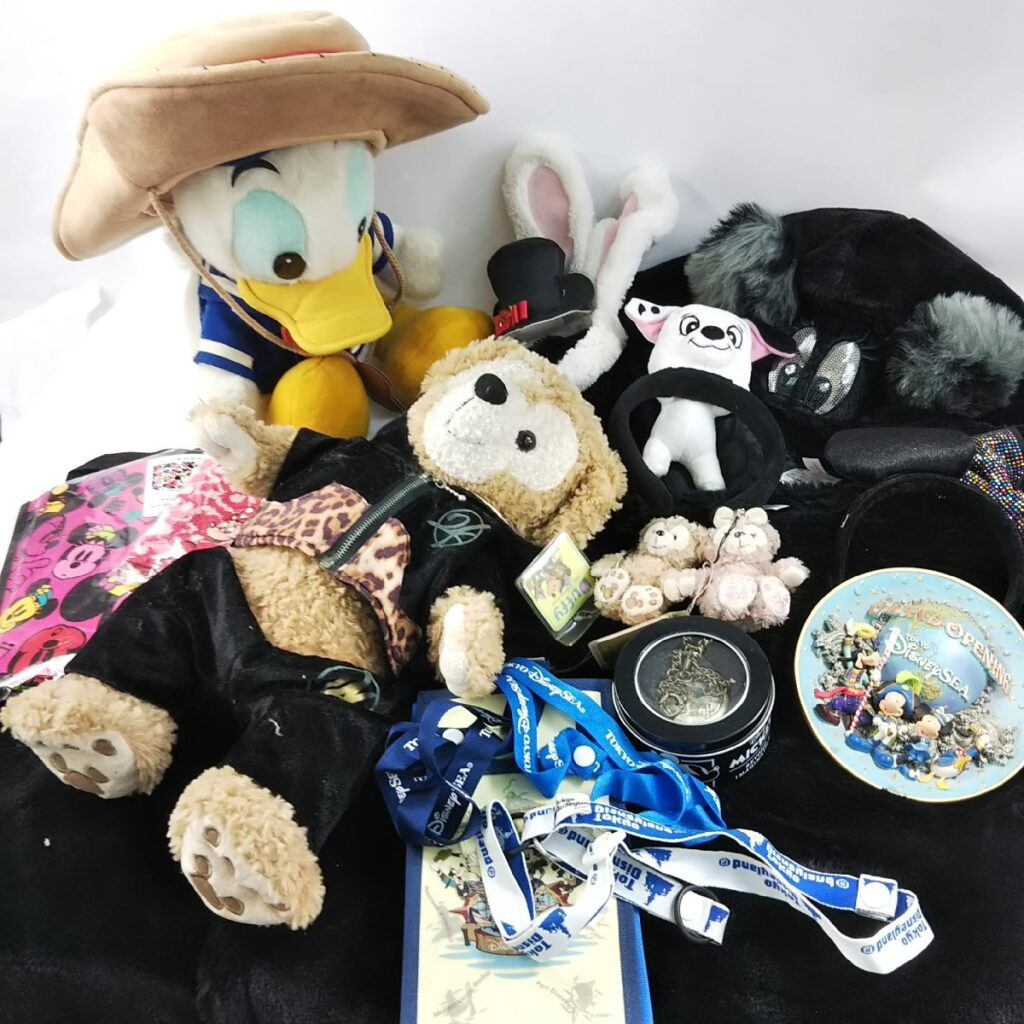 ジャンク 大量 ディズニーグッズいろいろまとめて ぬいぐるみ/おもちゃなど 現状品