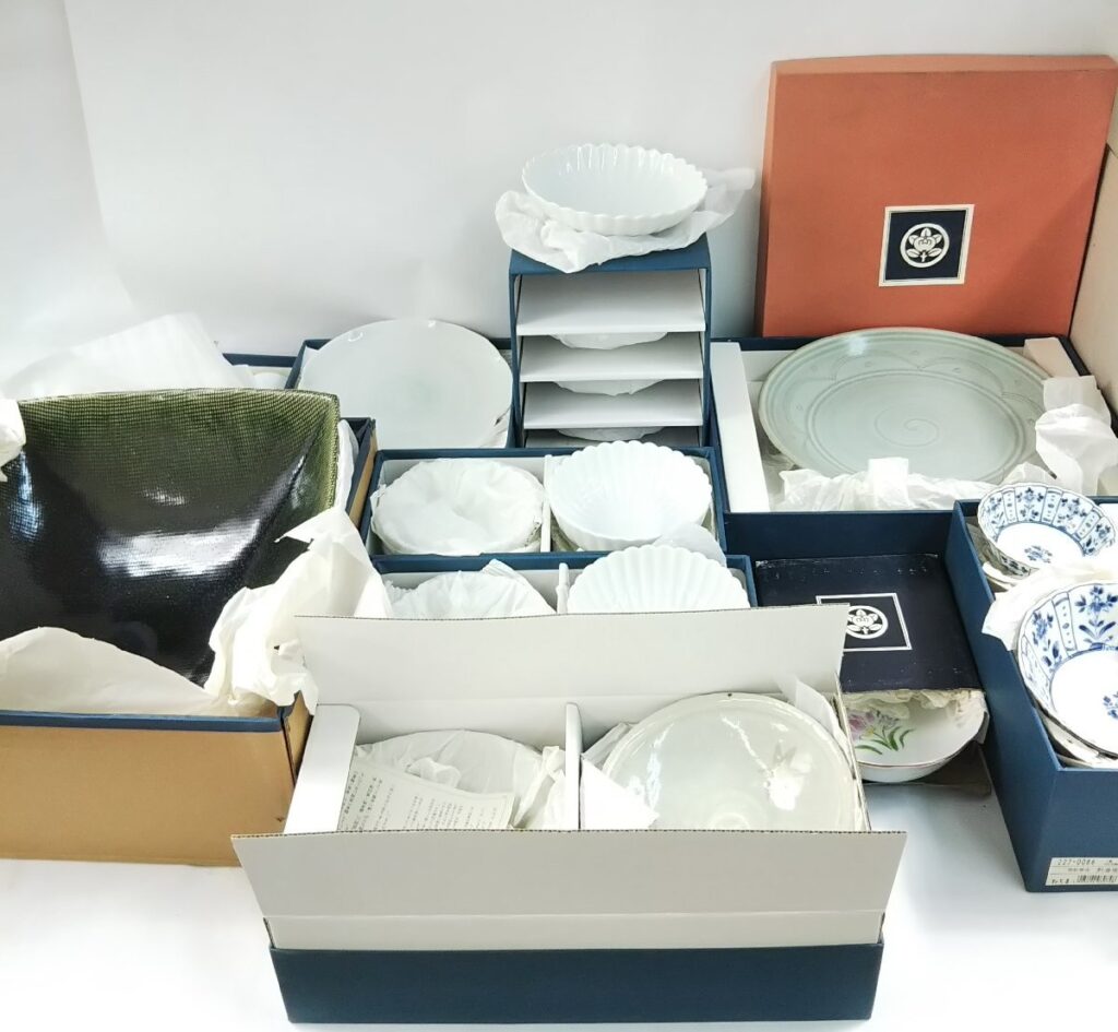 ほぼ未使用 たち吉 和食器いろいろまとめて 皿/小鉢/湯呑/ボウルなど 未使用/中古品混在