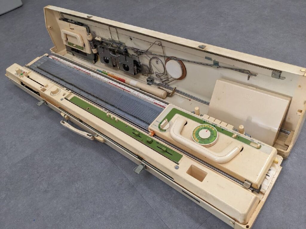 brother ブラザー Palie8 パリエ8 KH-881 編み機