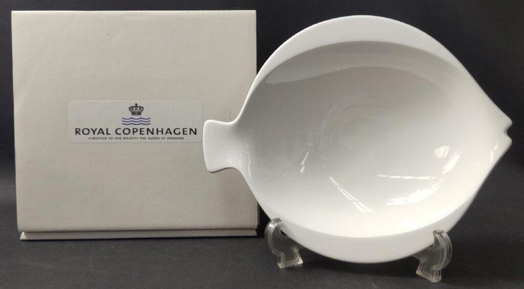 未使用 ROYAL COPENHAGEN FAJANCE フィッシュプレート 皿 洋食器 ロイヤルコペンハーゲン ファイアンス