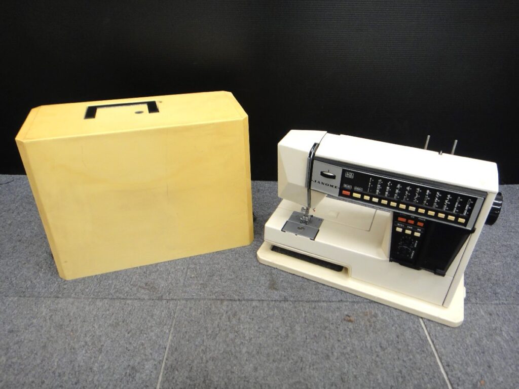 JANOME ジャノメ モデル 5002 ミシン 電源コード無し 動作未確認