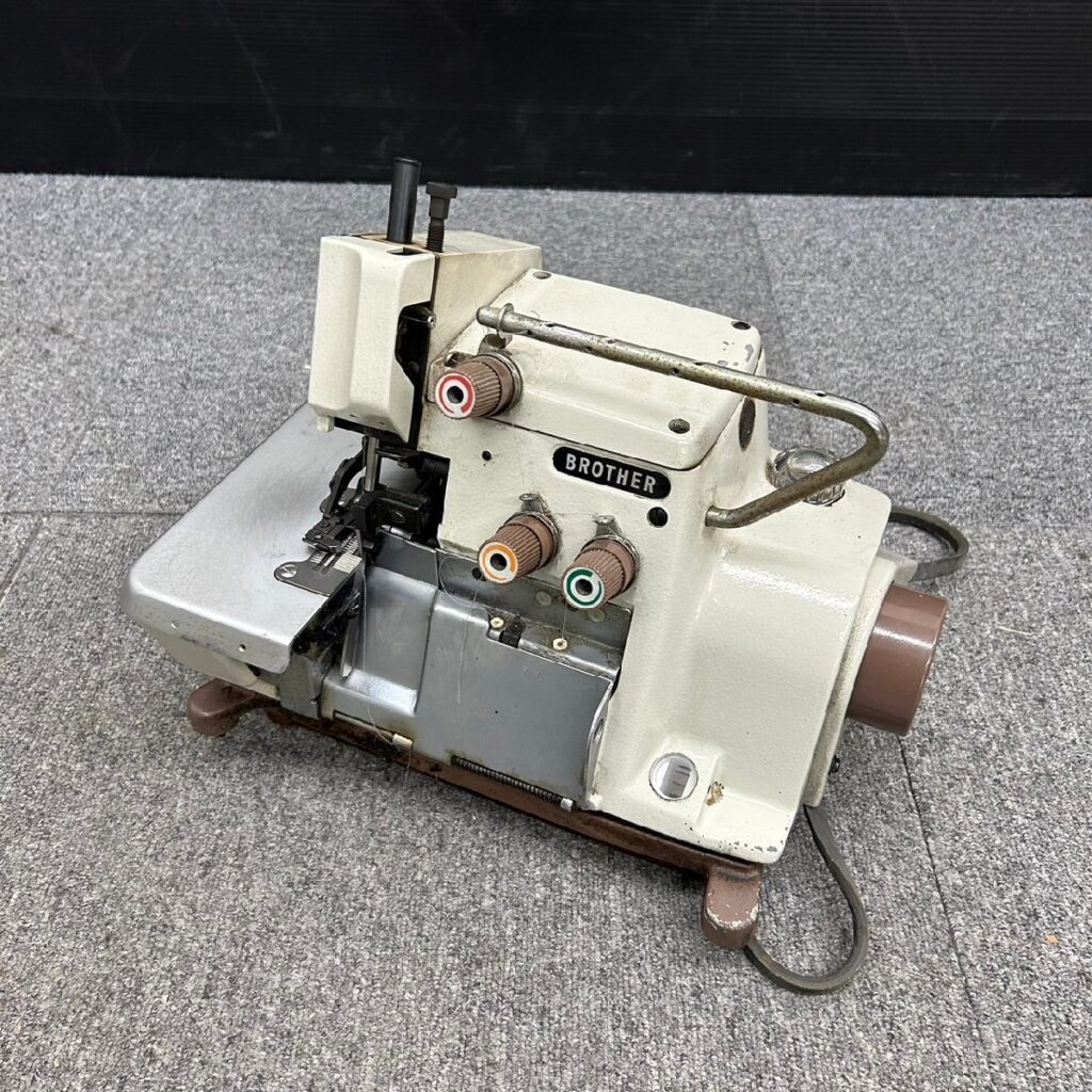 ブラザー brother ミシン EF4-B561 工業用ロックミシン