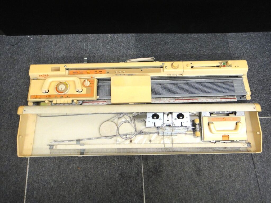 brother ブラザー パリエ 7 編み機 KH-871