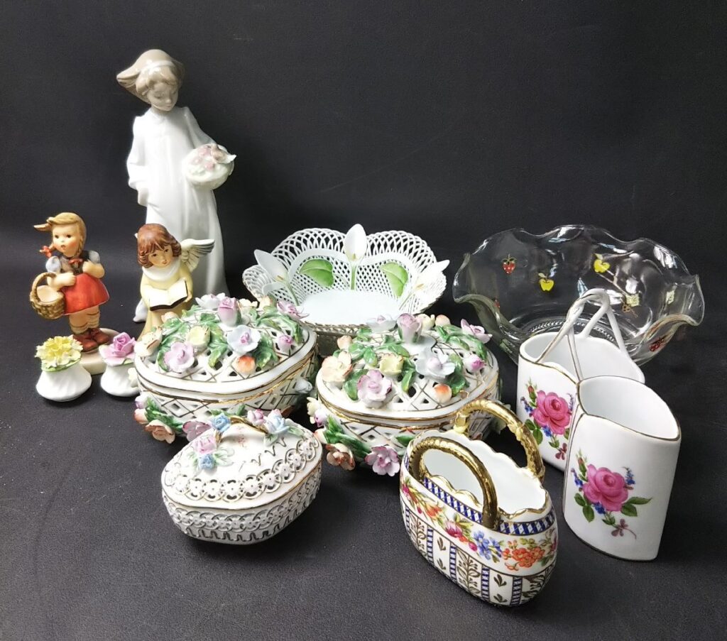 大量 陶器置物/食器など いろいろまとめて ROYAL ARDENなど フィギュリン 小物入れ インテリア アンティーク風