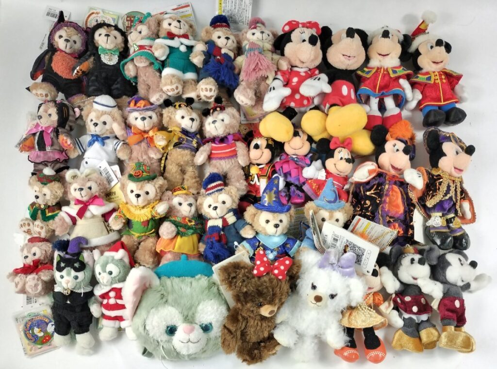 ディズニー 大量 ぬいぐるみストラップ/ポーチ タグ付き ダッフィー/シェリーメイ/ジェラトーニ/ミッキー/ミニー 現状品