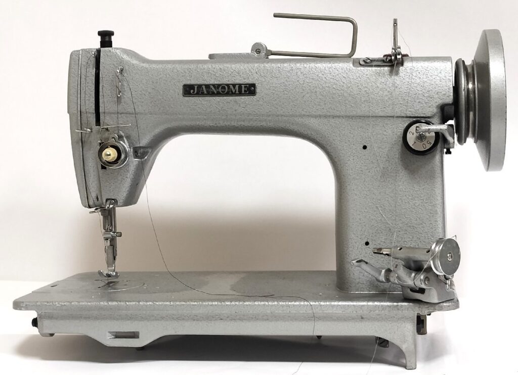 ジャンク 動作未確認 JANOME ジャノメ ミシン 766 現状品