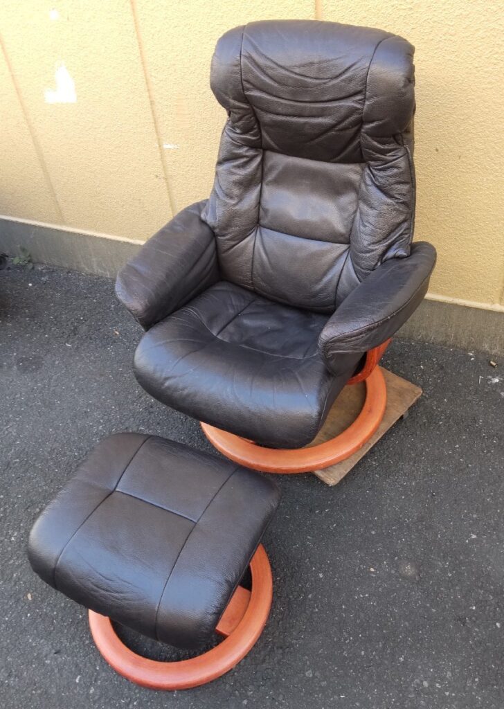 シモンズ オットマン付き リクライニングチェア 使用感あり