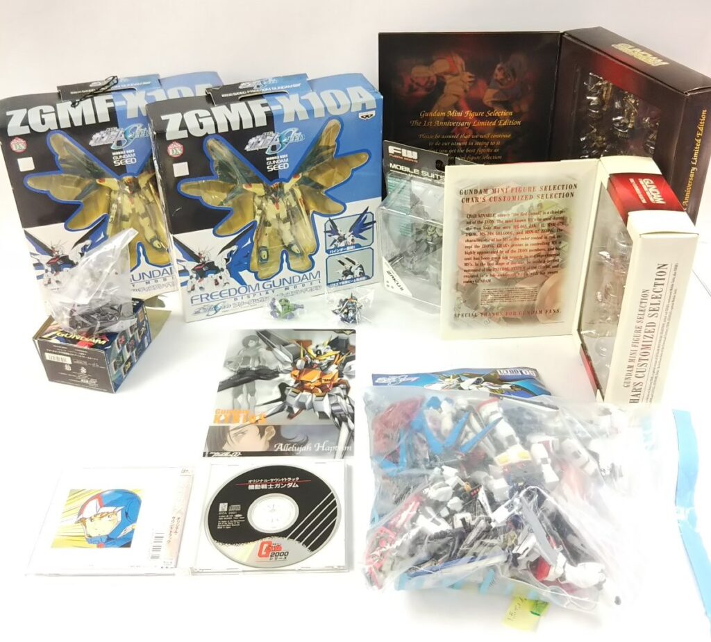 ジャンク 大量 ガンダム いろいろまとめて フィギュア ミニチュアなど 現状品