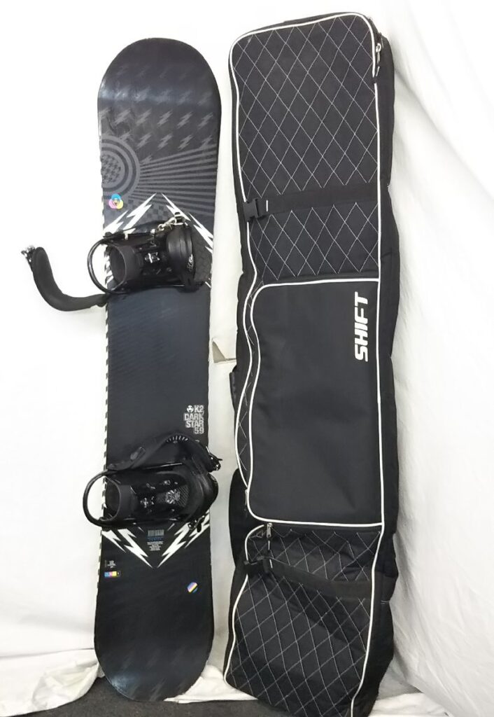 K2 ケーツー ビンディングつき スノーボード 板 全長157cm スノボ ローラーつきソフトケースつき