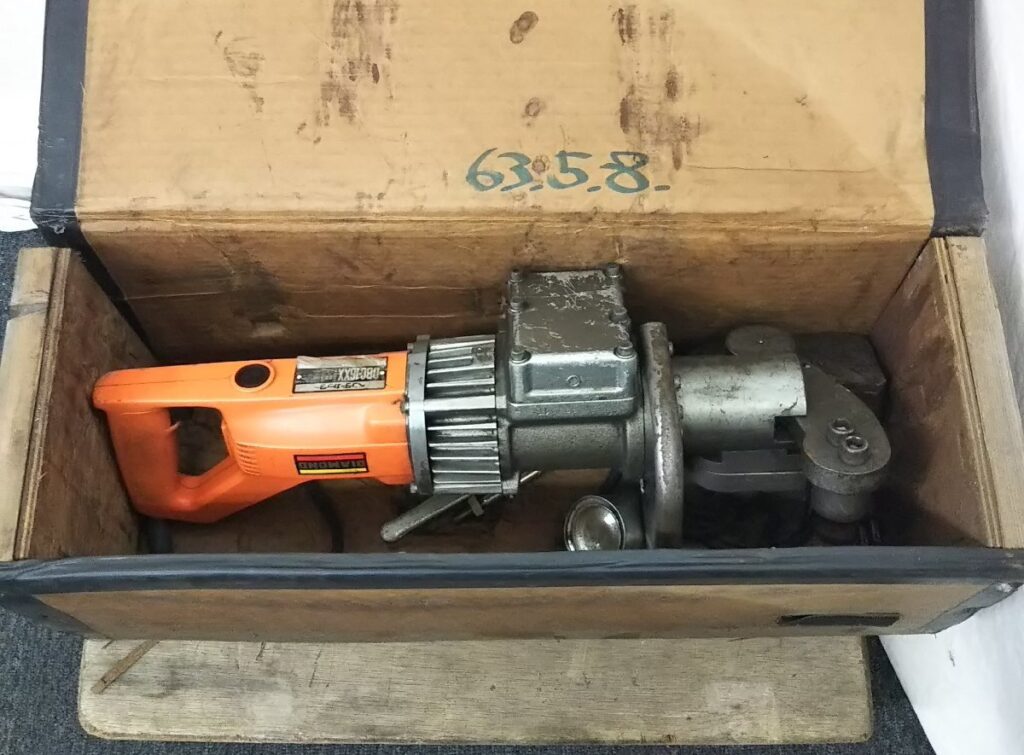 動作品 石原機械 電動鉄筋ベンダーカッター DBC-16XX