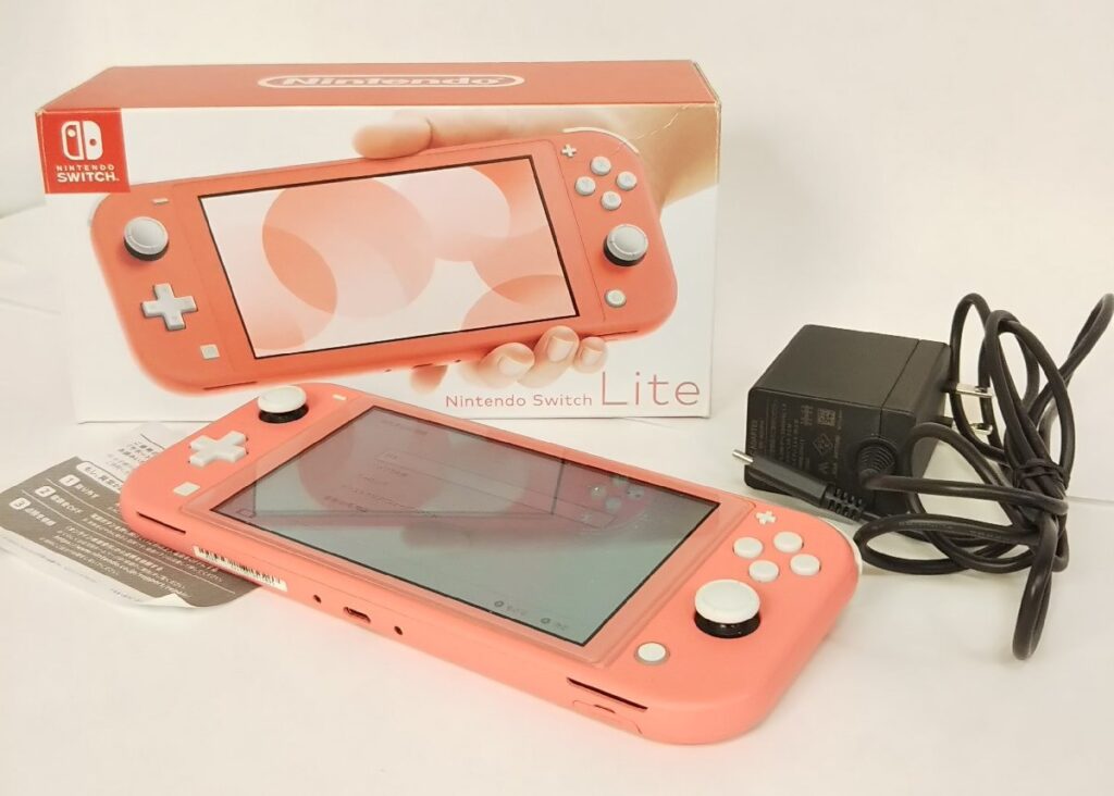 初期化済み NINTENDO ニンテンドー Switch Lite HDH-001 コーラル スイッチライト