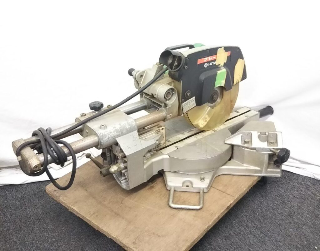 動作品 日立 216mm 卓上スライド丸のこ C 8FB