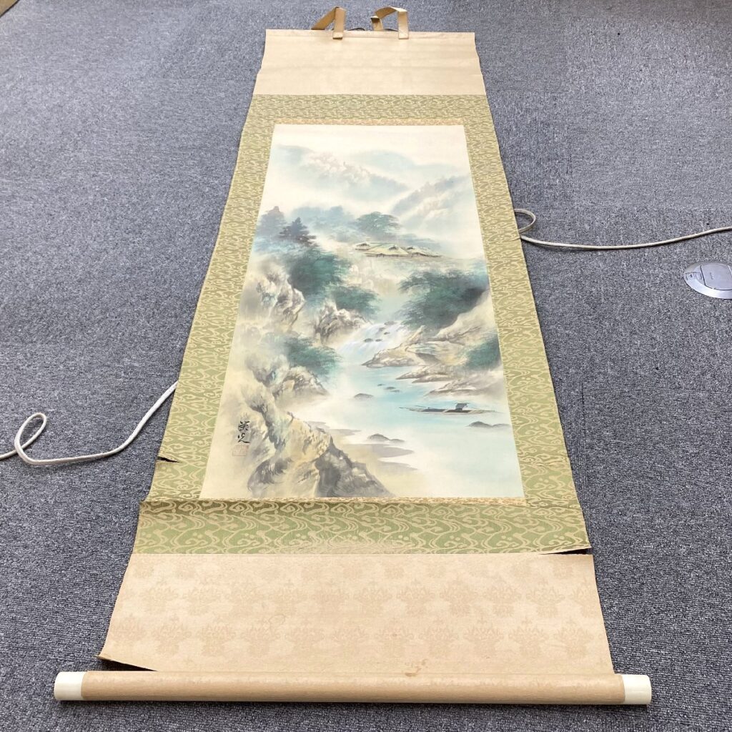 福田栄光 彩色山水図 掛け軸 箱・保証書付き