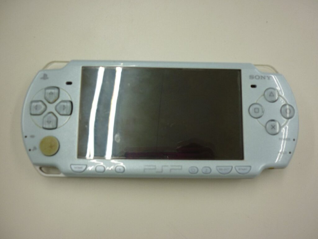 SONY PSP プレイステーション ポータブル 2000FB 本体のみ