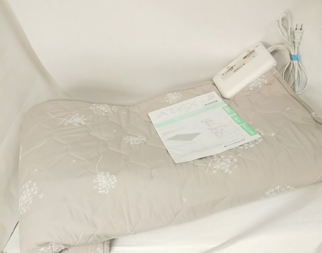 動作品 TAEX アテックス IONess＋ イオネスプラス AX-HM1007S シングルサイズ 家庭用電位治療器