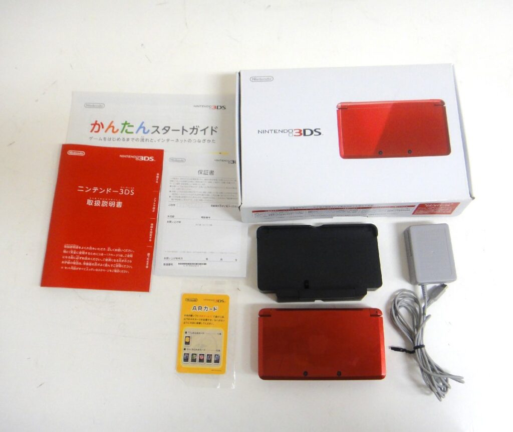 任天堂 ニンテンドー nintendo 3DS ctr-001 箱付属有 充電器有 初期化済み 動作確認済み