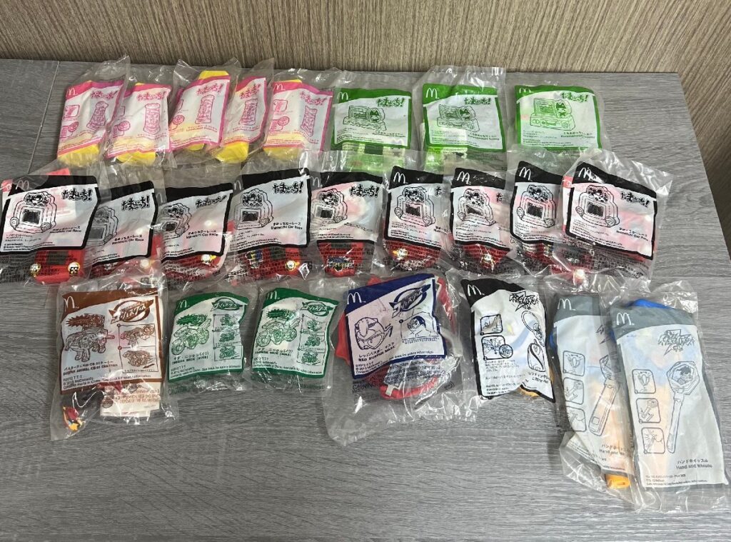 マクドナルド ハッピーセット おもちゃ 24点 たまごっち！ イナズマイレブンGO など