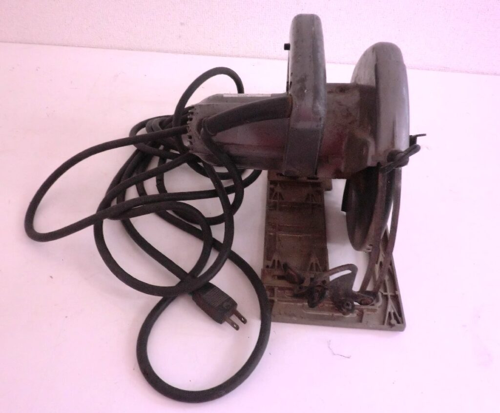 マキタ makita 7型造作用精密マルノコ 5812A 丸ノコ 動作確認済み 