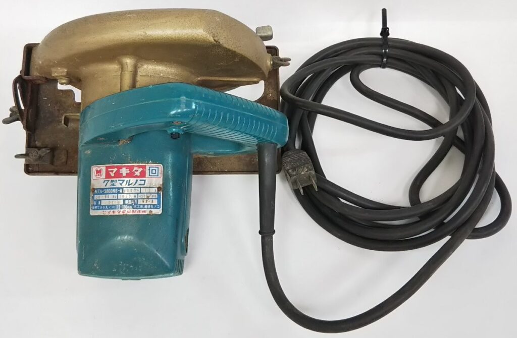簡易動作確認済み Makita 7型 マルノコ 丸鋸 5800NB-A 電動工具 木工用