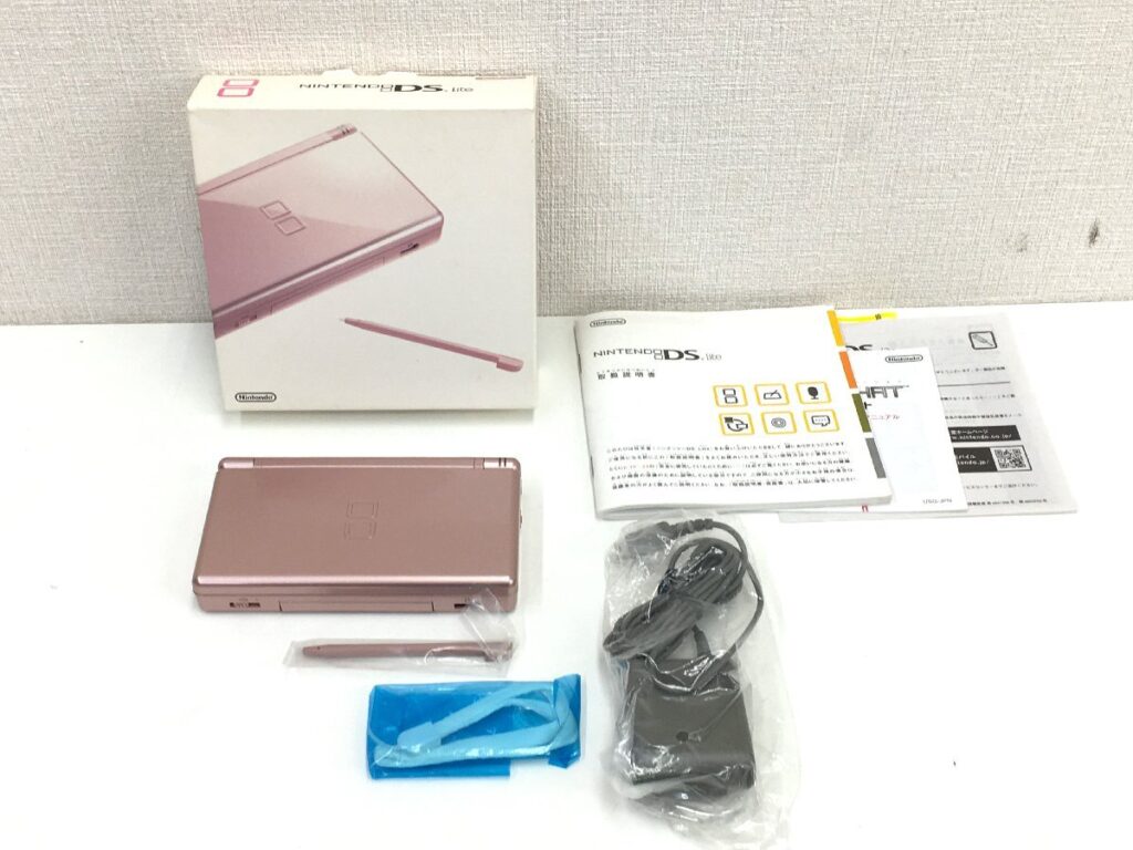 任天堂 Nintendo ニンテンドー DS Lite USG-001 通電/動作確認済み