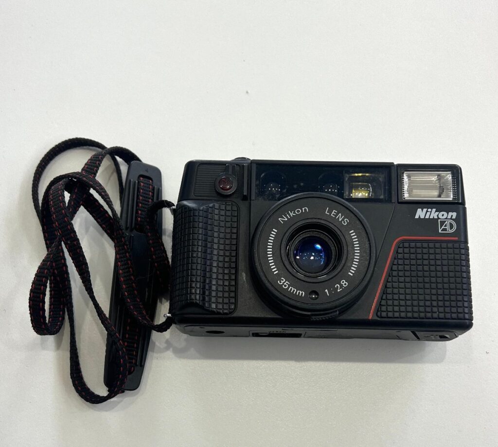 Nikon ニコン L35AD2 1:2.8 35mm コンパクトフィルムカメラ 本体のみ 動作未確認