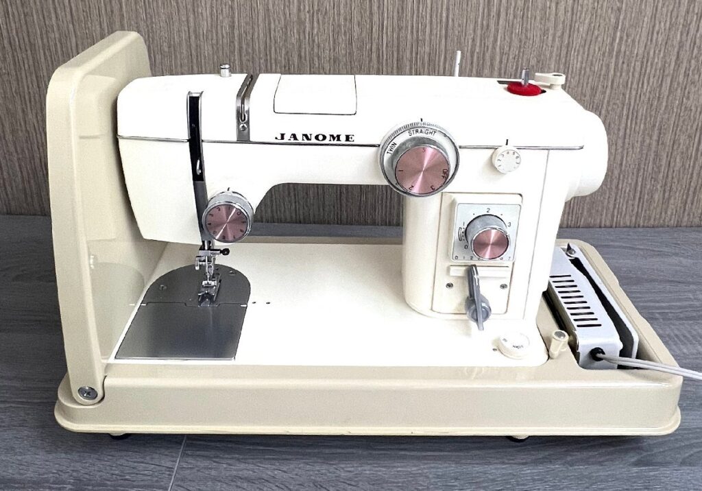 JANOME ジャノメミシン MODEL802 トピアA 足踏み・電動ミシン