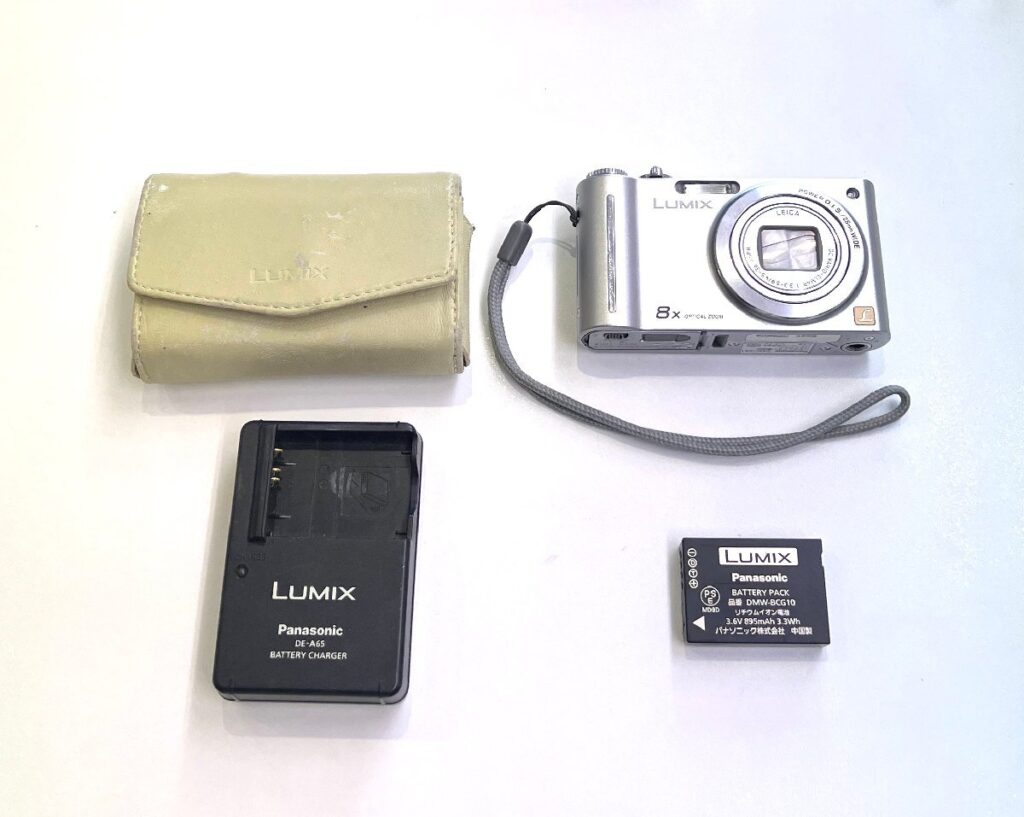 Panasonic LUMIX DMC-ZX1 シルバー 初期化済み コンパクトデジタルカメラ
