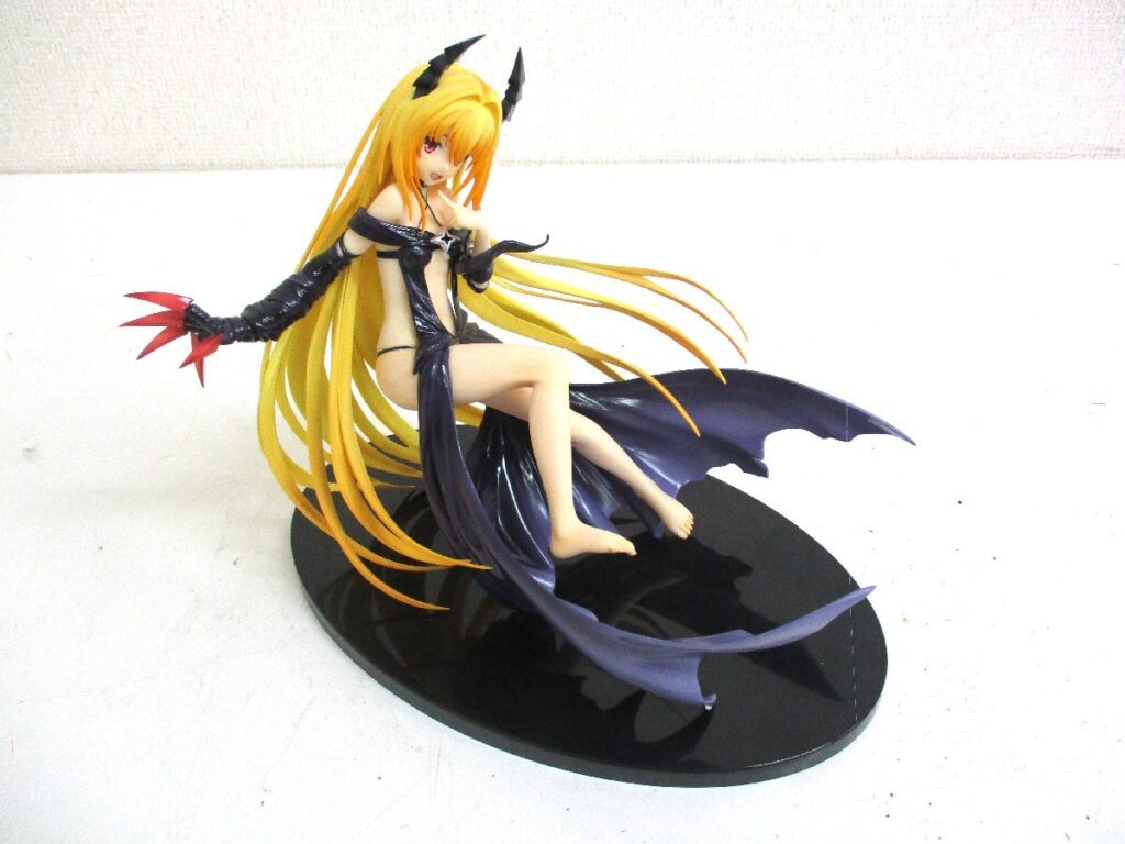 ToLOVEる とらぶる 金色の闇 トランス・ダークネス 1/8 フィギュア アクアマリン ※一部破損あり