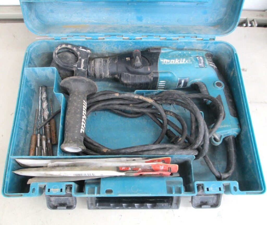 マキタ makita 18mm ハンマドリル HR1830F 動作確認済み 電動工具