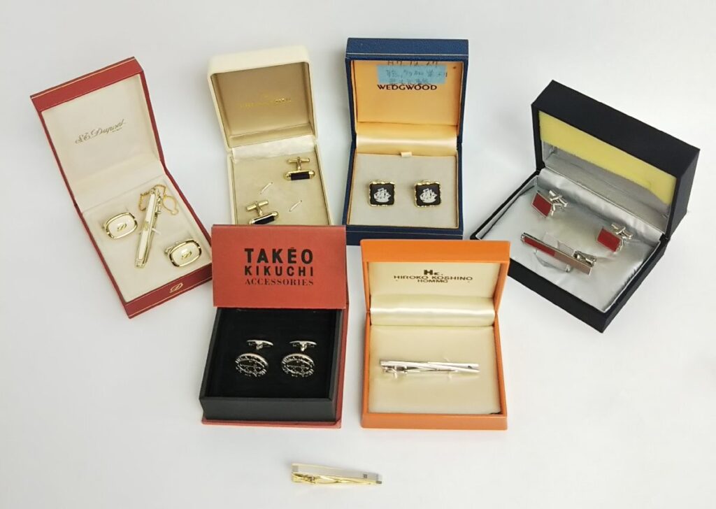 大量 各種ブランドカフス タイピン いろいろまとめて WEDGWOOD/デュポンなど