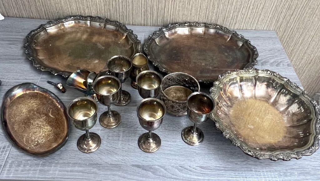 銀メッキ製 洋食器 お皿、プレート、グラス、ティーポッドなど 錆や汚れ多々あり MAPPIN &WEBB