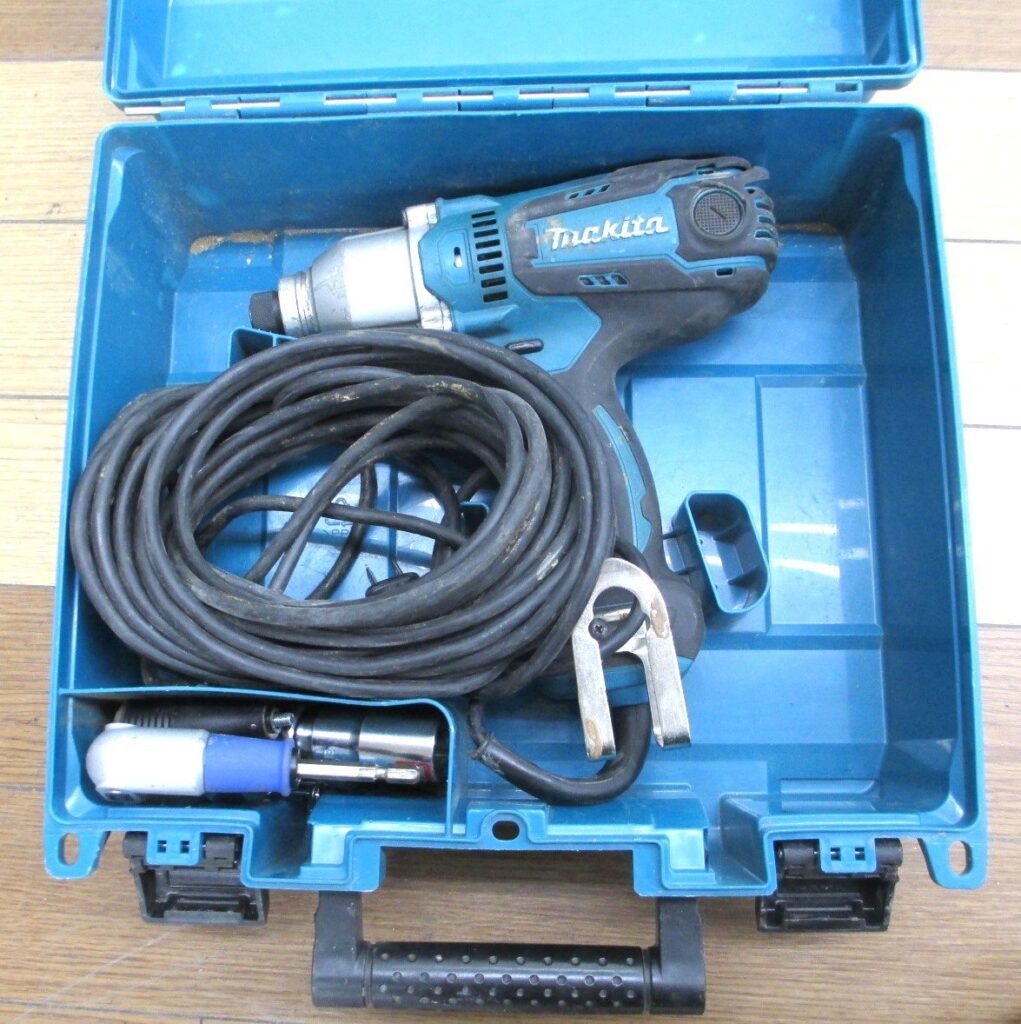 makita マキタ インパクトドライバ TD0220 電動工具 動作確認済み