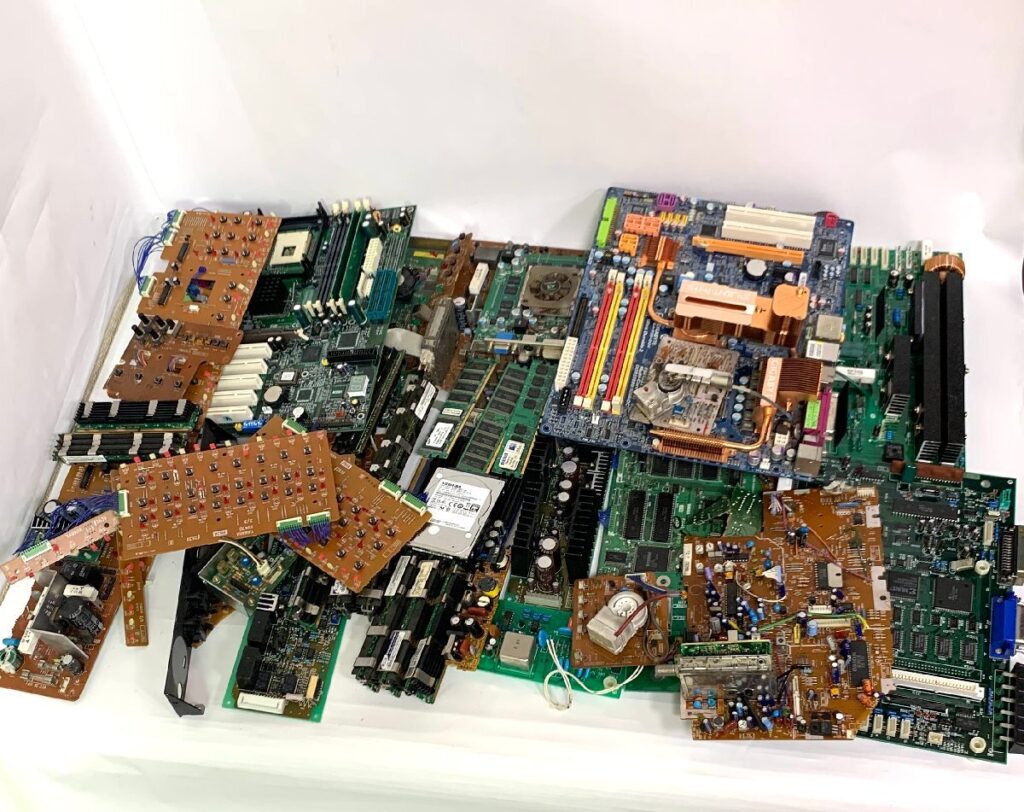 基盤 PC オーディオ マザーボード HDD ハードディスク MQ01ABD100 1TB NVIDIA その他 まとめ 約8kg