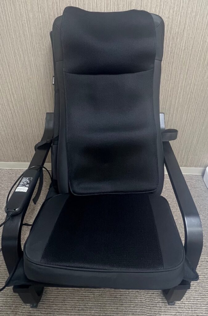 FUJIIRYOKI シートマッサージャー R22 MRL-1300 BLACK 2023年製 MRL-10C 専用イス