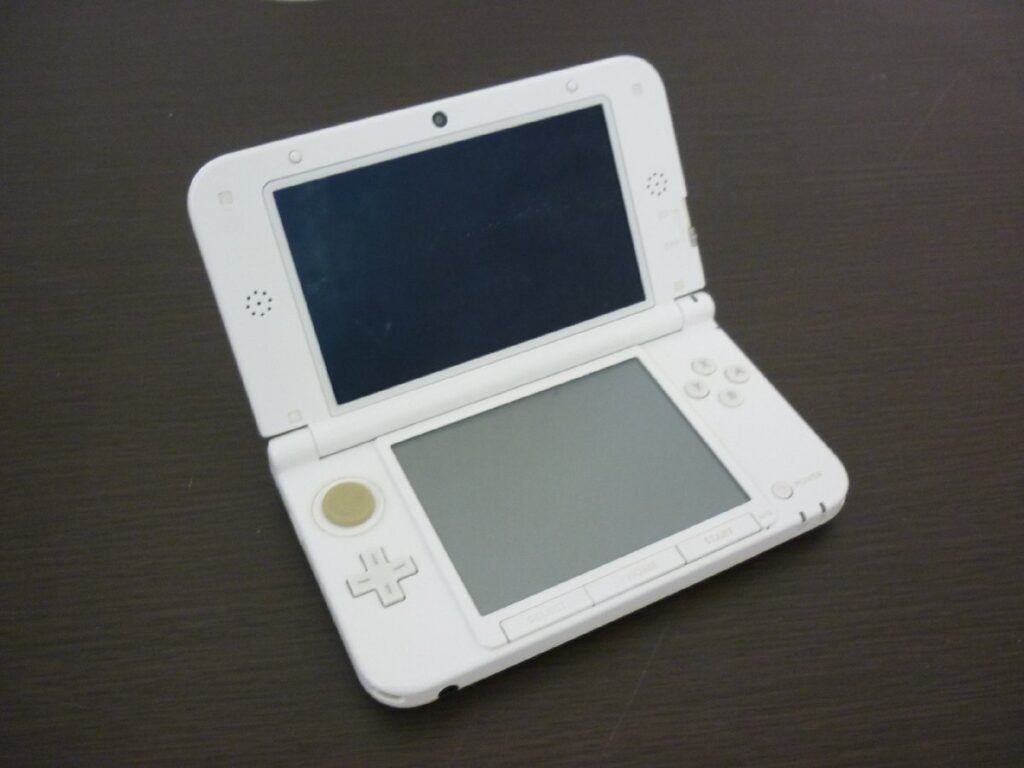 nintendo 3ds LL 本体のみ 動作確認済 初期化済み