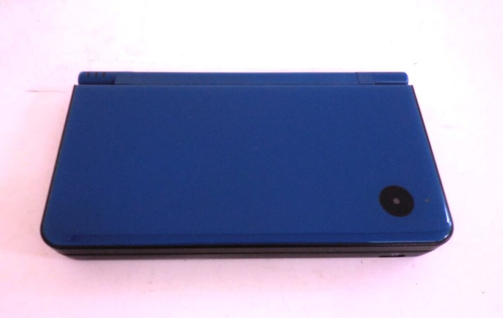 Nintendo 任天堂 DSiLL ブルー UTL-001 初期化・簡易動作確認済み