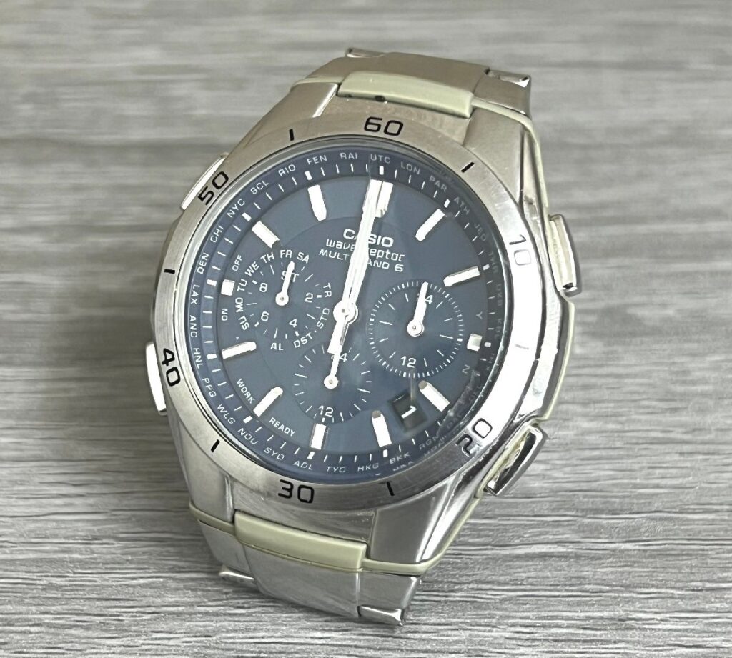 CASIO 腕時計 WAVE CEPTOR 電波ソーラー クロノグラフ ネオブライト メンズ シルバー 5174 WVQ-M410