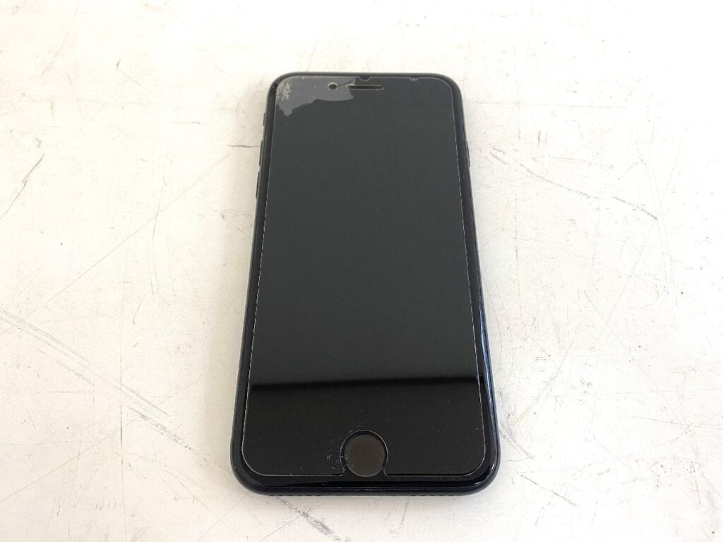 Apple アップル iPhoneSE 128GB ブラック 本体のみ 初期化・動作確認済み IMEI判定○