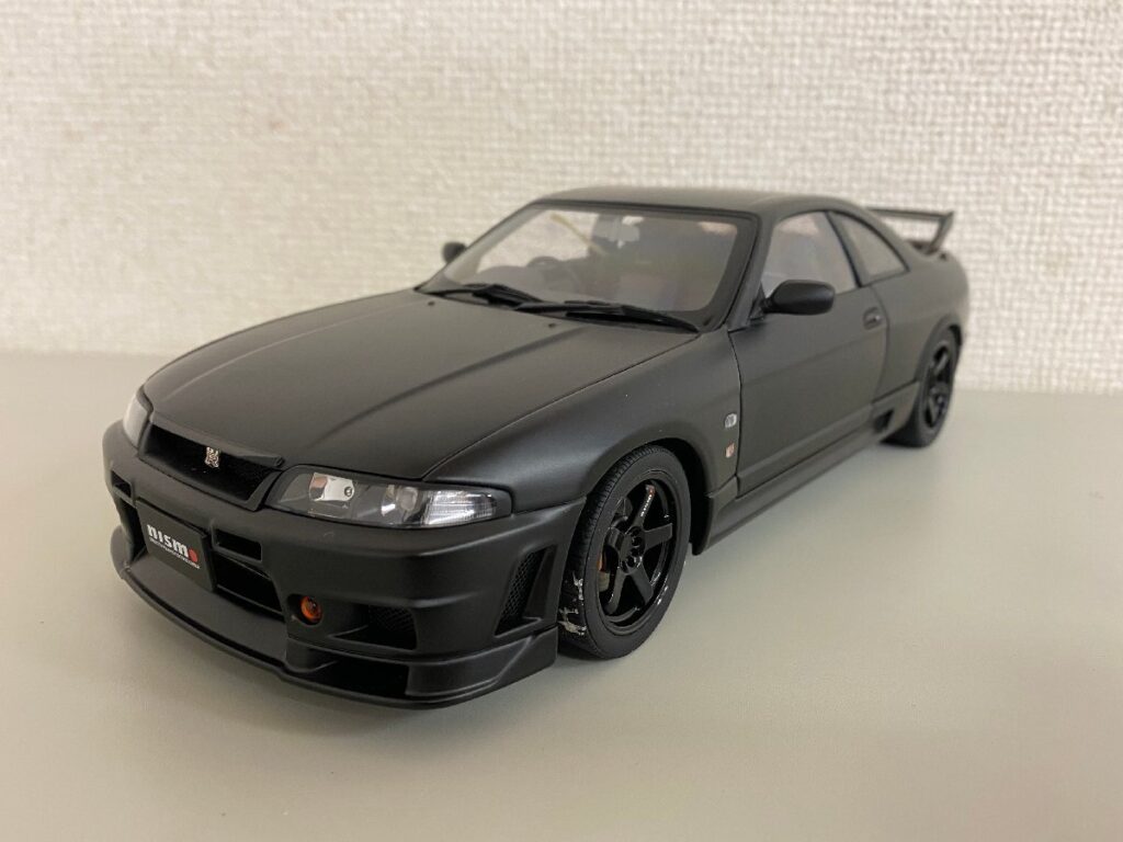 AUTOart オートアート NISSAN 日産 スカイライン SKYLINE GT-R (R33) ダイキャストカー 1/18スケール
