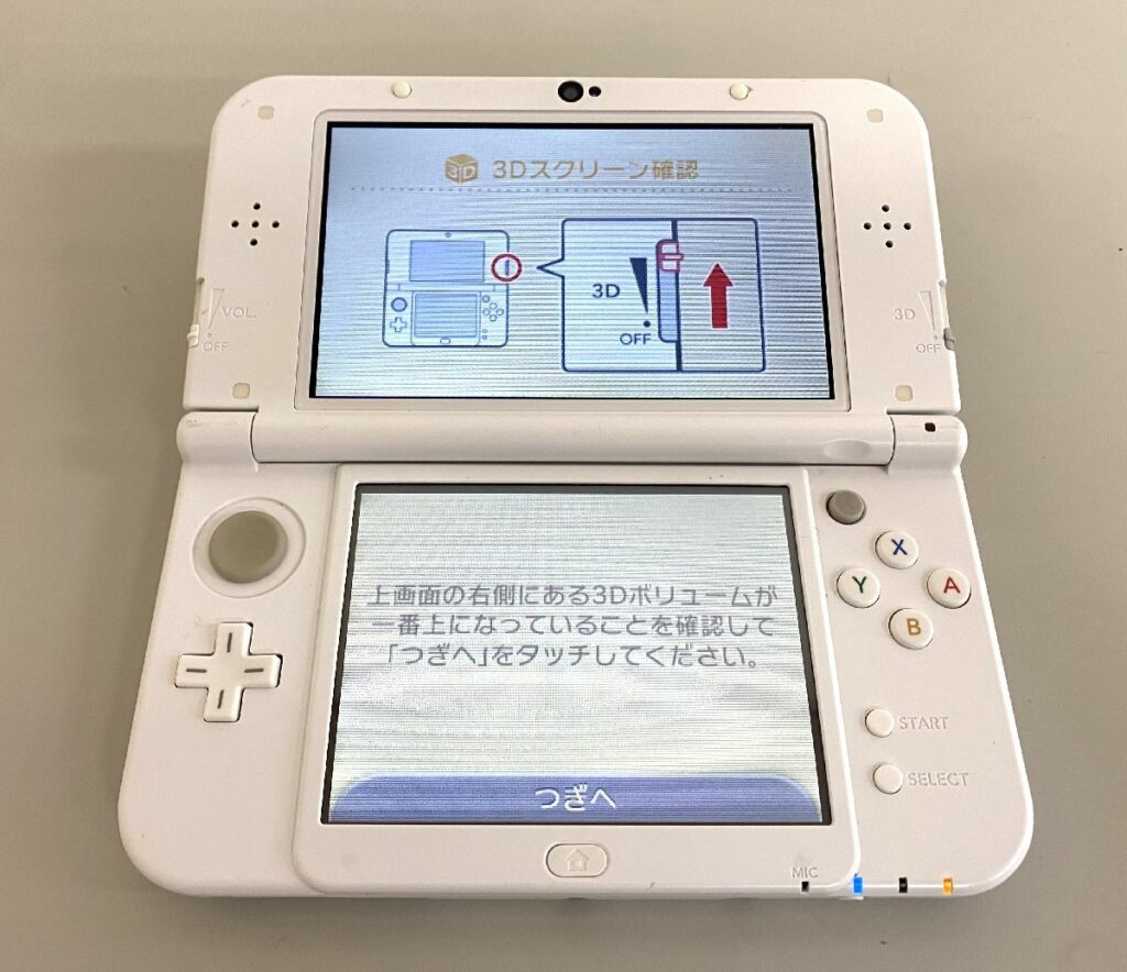 Nintendo 任天堂 new 3DSLL RED-001 初期化済み 動作確認済み タッチペン欠品 本体のみ