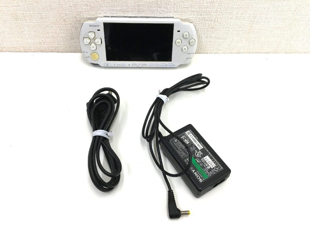 SONY ソニー PSP プレイステーションポータブル PSP-3000 初期化済み