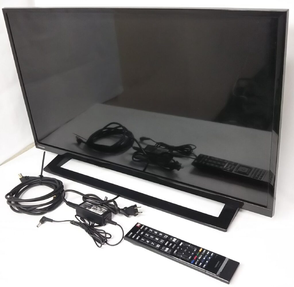 TOSHIBA REGZA 32型液晶テレビ 32S22 2018年製 リモコン付属 東芝 レグザ